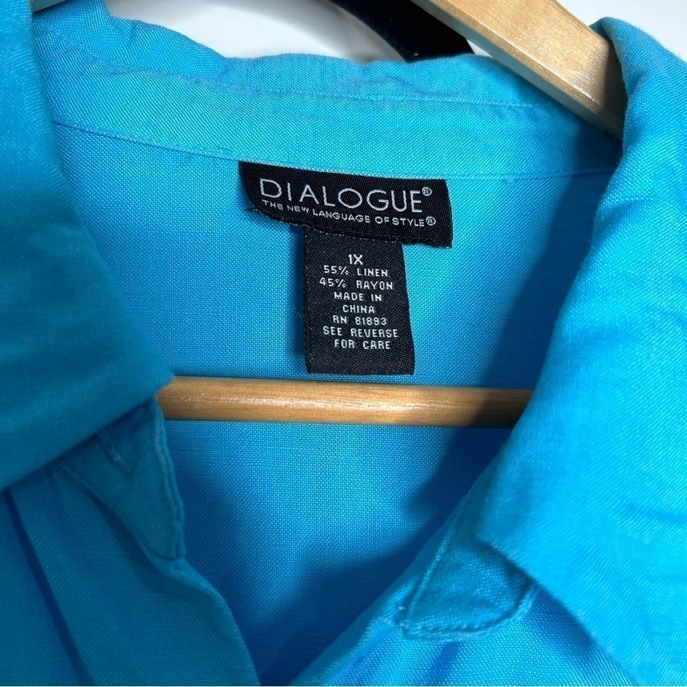 Dialogue Women’s Linen Blend Button Front Blouse Size 1X Blue Long Sleeve - Picture 2 of 3